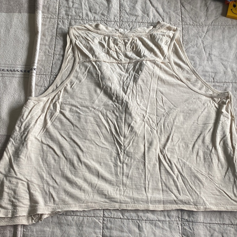 We the free natural tank size medium - Picture 4 of 6